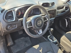 Used 2023  Jeep Renegade Latitude 4x4 at CarloanExpress.Com near Hampton, VA