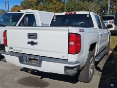Used 2018  Chevrolet Silverado 1500 4WD Crew Cab 143.5" LT w/2LT at CarloanExpress.Com near Hampton, VA