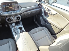 Used 2023  Chevrolet Blazer FWD 4dr LT w&sol;2LT at CarloanExpress&period;Com near Hampton&comma; VA