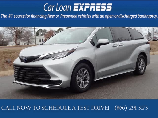 Used 2021  Toyota Sienna LE FWD 8-Passenger at CarloanExpress.Com near Hampton, VA