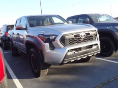 Used 2024  Toyota Tacoma 4WD Double Cab Bed &lpar;Natl&rpar; at CarloanExpress&period;Com near Hampton&comma; VA