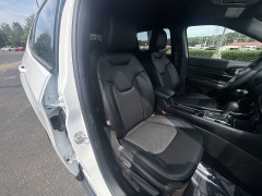 Used 2025  Jeep Compass Latitude 4x4 at CarloanExpress&period;Com near Hampton&comma; VA