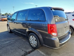Used 2017  Dodge Grand Caravan SE Wagon at CarloanExpress.Com near Hampton, VA
