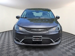 Used 2020  Chrysler Pacifica 4d Wagon Touring at CarloanExpress&period;Com near Hampton&comma; VA