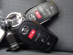 Used 2024  Toyota Prius &lpar;Natl&rpar; at CarloanExpress&period;Com near Hampton&comma; VA