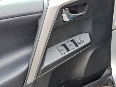 Used 2018  Toyota RAV4 AWD &lpar;Natl&rpar; at CarloanExpress&period;Com near Hampton&comma; VA