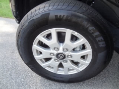 Used 2025  Toyota Tacoma 4WD Double Cab Bed &lpar;Natl&rpar; at CarloanExpress&period;Com near Hampton&comma; VA