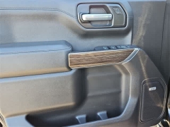 Used 2020  Chevrolet Silverado 1500 4WD Crew Cab 147" RST at CarloanExpress.Com near Hampton, VA