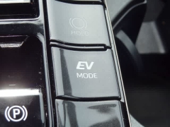 Used 2025  Toyota Crown AWD &lpar;Natl&rpar; at CarloanExpress&period;Com near Hampton&comma; VA