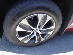 Used 2023  Toyota Highlander FWD &lpar;Natl&rpar; at CarloanExpress&period;Com near Hampton&comma; VA