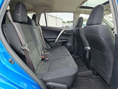 Used 2018  Toyota RAV4 FWD &lpar;Natl&rpar; at CarloanExpress&period;Com near Hampton&comma; VA