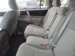 Used 2012  Toyota Highlander 4WD 4dr V6 &lpar;Natl&rpar; at CarloanExpress&period;Com near Hampton&comma; VA