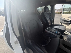 Used 2023  Chrysler Pacifica Touring L FWD at CarloanExpress&period;Com near Hampton&comma; VA