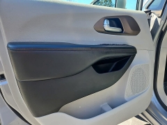 Used 2017  Chrysler Pacifica Touring-L FWD at CarloanExpress&period;Com near Hampton&comma; VA