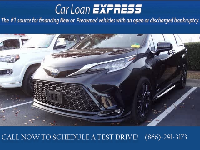 Used 2021  Toyota Sienna XSE FWD 7-Passenger at CarloanExpress.Com near Hampton, VA