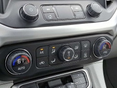 Used 2023  GMC Acadia FWD 4dr SLT at CarloanExpress&period;Com near Hampton&comma; VA