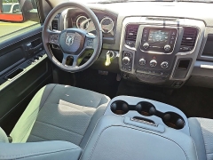 Used 2019  Ram 1500 Classic Tradesman 4x4 Crew Cab 5'7" Box at CarloanExpress&period;Com near Hampton&comma; VA