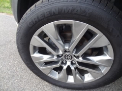 Used 2021  Toyota RAV4 Limited AWD at CarloanExpress&period;Com near Hampton&comma; VA
