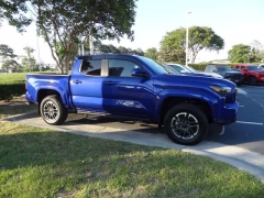 Used 2025  Toyota Tacoma 4WD Double Cab Bed &lpar;Natl&rpar; at CarloanExpress&period;Com near Hampton&comma; VA
