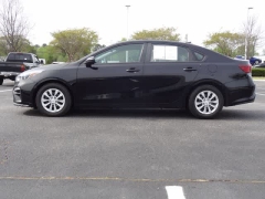 Used 2020  Kia Forte FE Manual at CarloanExpress&period;Com near Hampton&comma; VA