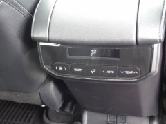 Used 2026  Toyota Highlander AWD &lpar;Natl&rpar; at CarloanExpress&period;Com near Hampton&comma; VA