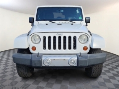 Used 2013  Jeep Wrangler Unlimited 4WD 4dr Sahara at CarloanExpress.Com near Hampton, VA