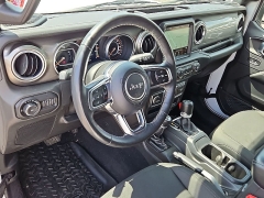 Used 2018  Jeep Wrangler Unlimited 4d SUV 4WD Sahara at CarloanExpress&period;Com near Hampton&comma; VA