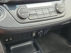 Used 2018  Toyota RAV4 FWD &lpar;Natl&rpar; at CarloanExpress&period;Com near Hampton&comma; VA