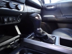 Used 2020  Toyota Tacoma 4WD Limited Double Cab 5' Bed V6 AT &lpar;Natl&rpar; at CarloanExpress&period;Com near Hampton&comma; VA