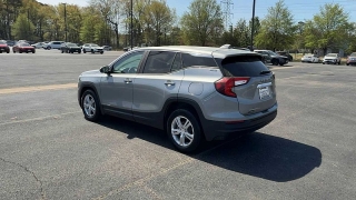 Used 2024  GMC Terrain FWD 4dr SLE at CarloanExpress&period;Com near Hampton&comma; VA