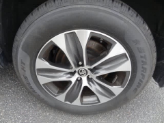 Used 2023  Toyota Highlander FWD &lpar;Natl&rpar; at CarloanExpress&period;Com near Hampton&comma; VA