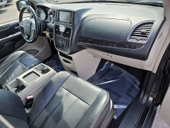 Used 2014  Chrysler Town & Country 4d Wagon Touring at CarloanExpress&period;Com near Hampton&comma; VA