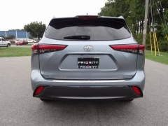 Used 2020  Toyota Highlander AWD (Natl) at CarloanExpress.Com near Hampton, VA
