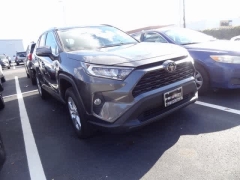Used 2021  Toyota RAV4 XLE AWD (Natl) at CarloanExpress.Com near Hampton, VA