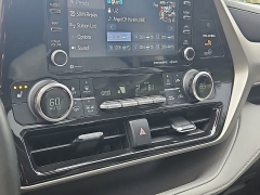 Used 2022  Toyota Highlander XLE AWD at CarloanExpress&period;Com near Hampton&comma; VA