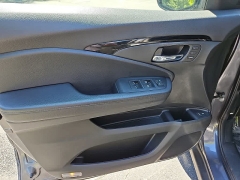 Used 2022  Honda Pilot Touring 7-Passenger AWD at CarloanExpress&period;Com near Hampton&comma; VA