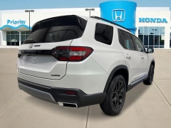 New 2025  Honda Pilot Touring+ AWD at CarloanExpress.Com near Hampton, VA