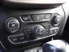 Used 2014  Jeep Cherokee 4d SUV 4WD Limited V6 at CarloanExpress.Com near Hampton, VA