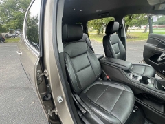 Used 2023  GMC Acadia FWD 4dr SLT at CarloanExpress.Com near Hampton, VA