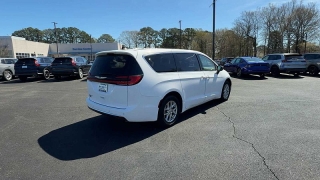 Used 2024  Chrysler Pacifica Touring L FWD at CarloanExpress&period;Com near Hampton&comma; VA