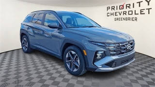 Used 2025  Hyundai Tucson SEL FWD at CarloanExpress&period;Com near Hampton&comma; VA