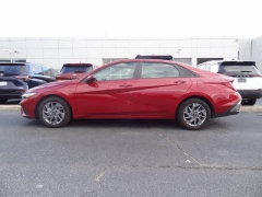 Used 2024  Hyundai Elantra SEL IVT at CarloanExpress&period;Com near Hampton&comma; VA