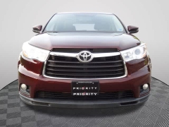 Used 2015  Toyota Highlander AWD 4dr V6 LE &lpar;Natl&rpar; at CarloanExpress&period;Com near Hampton&comma; VA