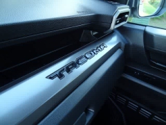 Used 2025  Toyota Tacoma 4WD Double Cab Bed &lpar;Natl&rpar; at CarloanExpress&period;Com near Hampton&comma; VA