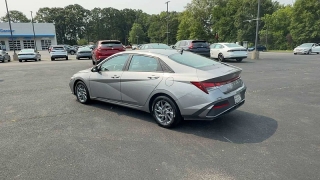 Used 2024  Hyundai Elantra SEL IVT at CarloanExpress&period;Com near Hampton&comma; VA