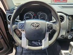 Used 2017  Toyota Tundra 4WD CrewMax 5&period;5' Bed 5&period;7L &lpar;Natl&rpar; at CarloanExpress&period;Com near Hampton&comma; VA