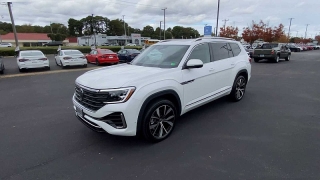 Used 2025  Volkswagen Atlas 2.0T SEL Premium R-Line 4MOTION at CarloanExpress.Com near Hampton, VA