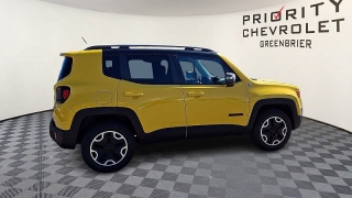Used 2015  Jeep Renegade 4d SUV 4WD Trailhawk at CarloanExpress&period;Com near Hampton&comma; VA