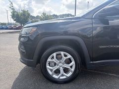 Used 2024  Jeep Compass Latitude 4x4 at CarloanExpress&period;Com near Hampton&comma; VA