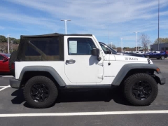 Used 2014  Jeep Wrangler 4WD 2dr Willys Wheeler at CarloanExpress&period;Com near Hampton&comma; VA